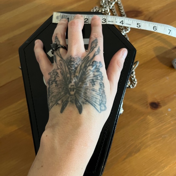 Killstar hardshell coffin bag - Picture 7 of 8